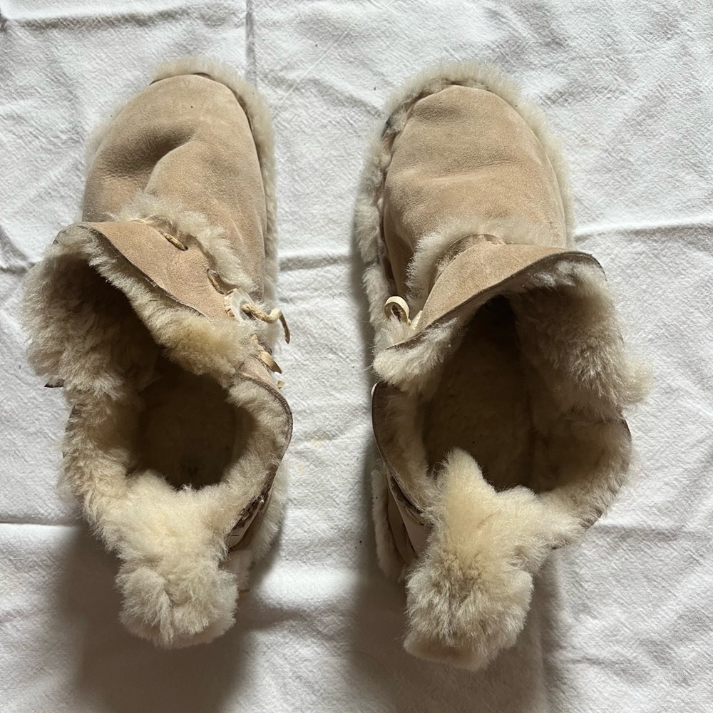 Malibu Cowboy Cozy Tan Shearling moccasin boots